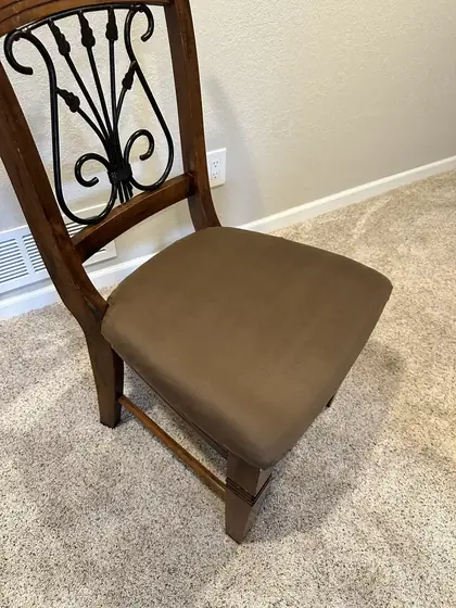 The same dining chair seat returned to one even tone